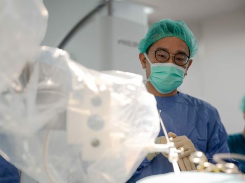 Dr. Chuang experience in Prone Position by using NaoTrac